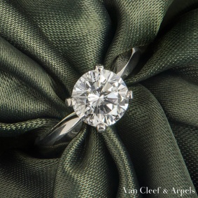 Van Cleef & Arpels Platinum Diamond Bonheur Ring 1.64ct E/VVS2